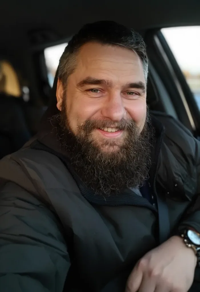 Вадим здесь